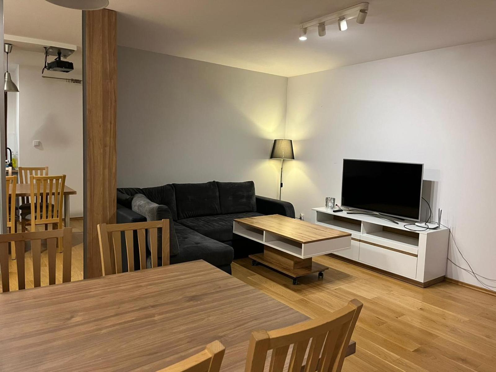 Bianco Apartament Reduta Park Free Parking Krasków Exterior foto
