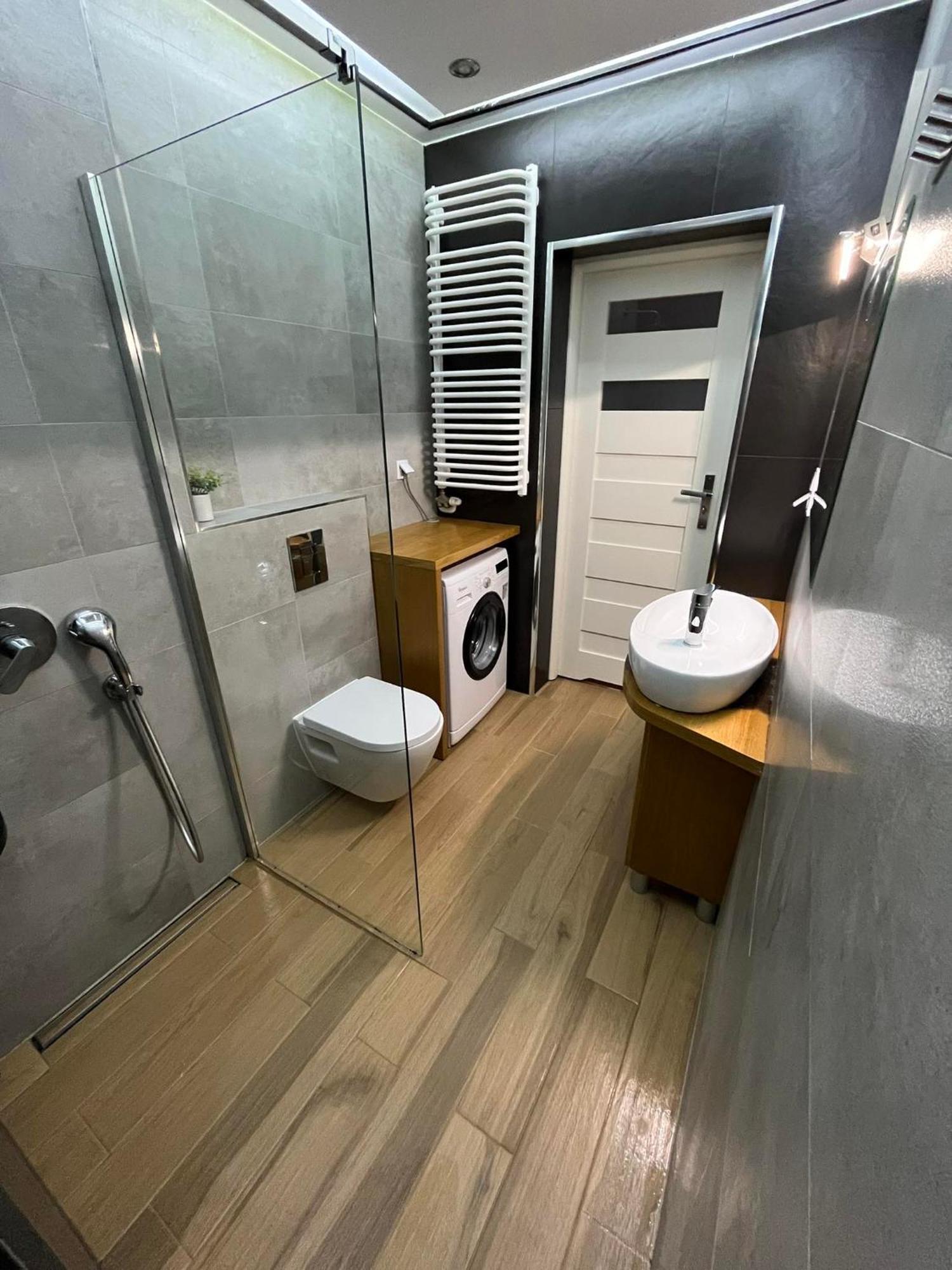 Bianco Apartament Reduta Park Free Parking Krasków Exterior foto